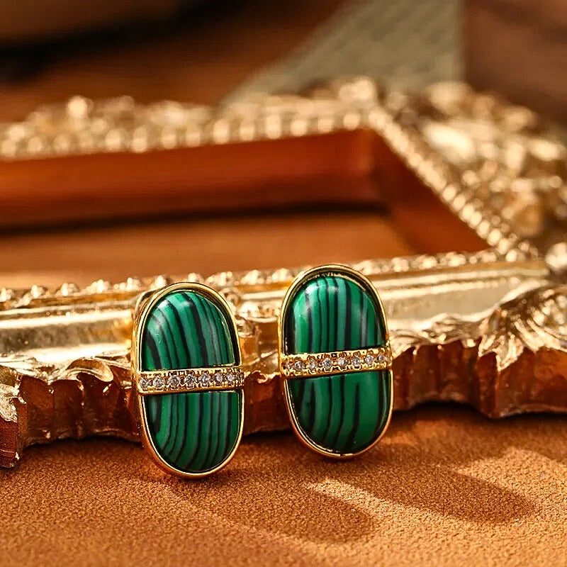 Virelle™ – Minimalist Peacock Gem Earrings