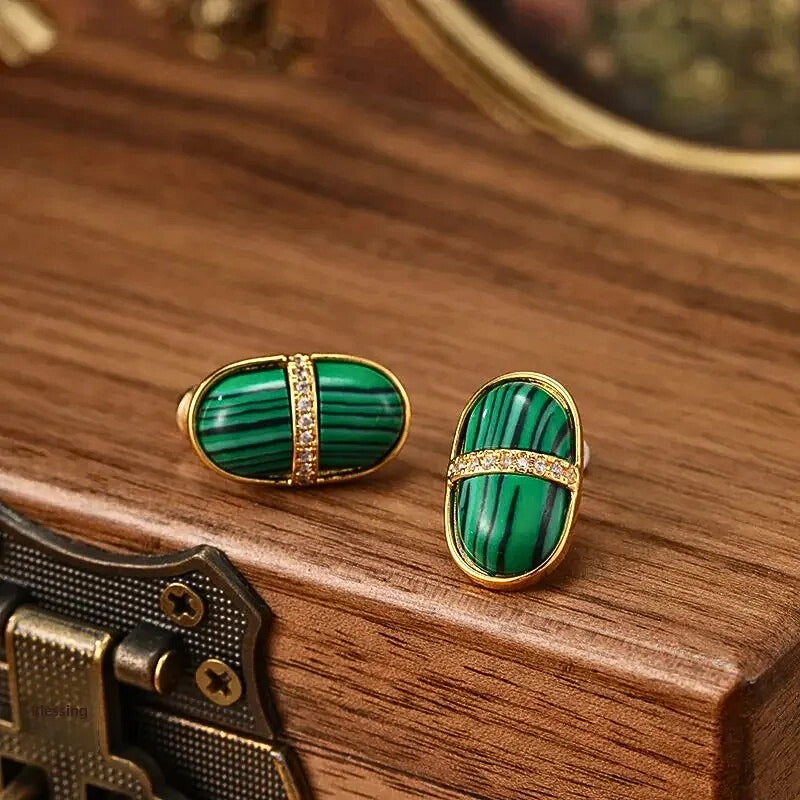 Virelle™ – Minimalist Peacock Gem Earrings