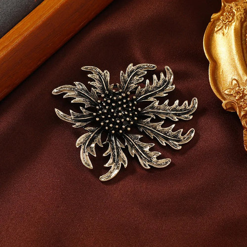 Laurentel™ Vintage Baroque Heart Pearl Brooch