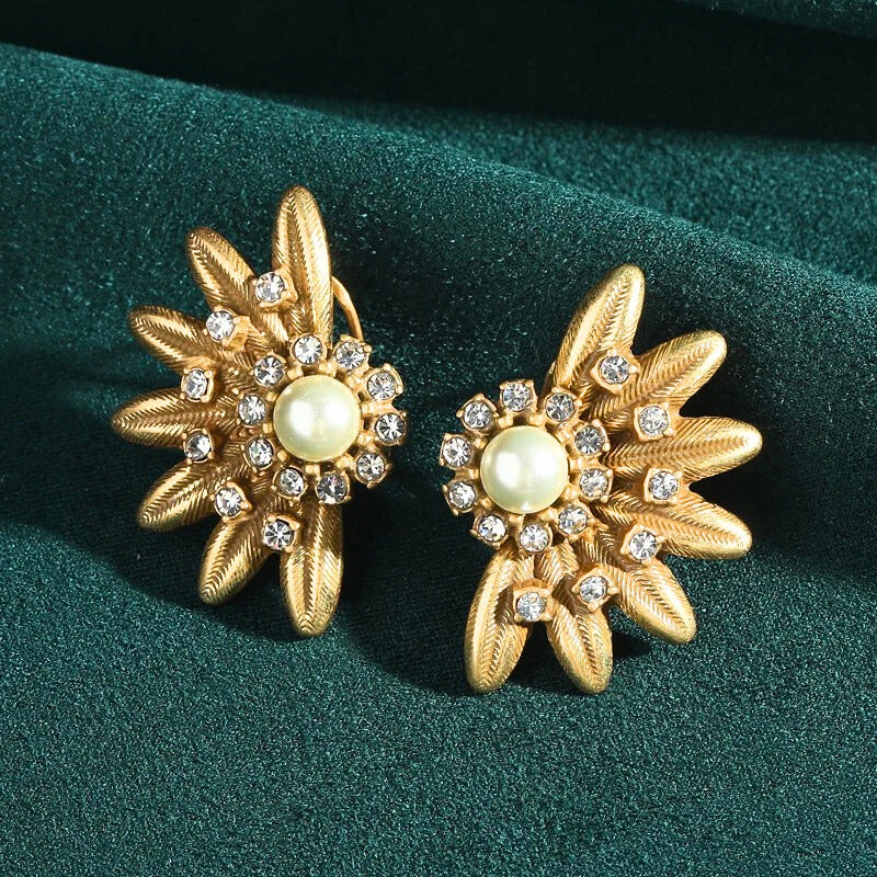Belaisy™ Vintage Half-Daisy Pearl Stud Earrings