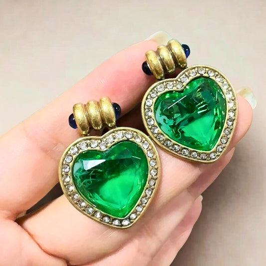 Emerelle™Emerald Crystal Heart Earings