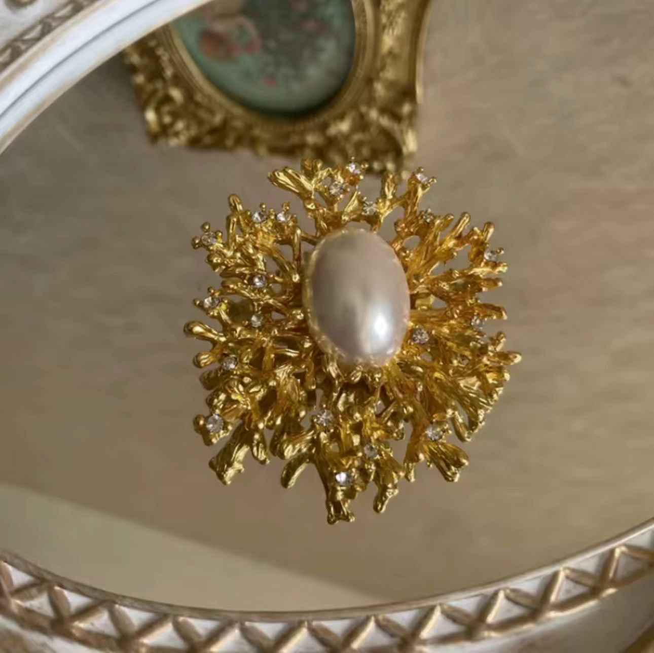 Gervont™ Vintage Floral Enamel Brooch