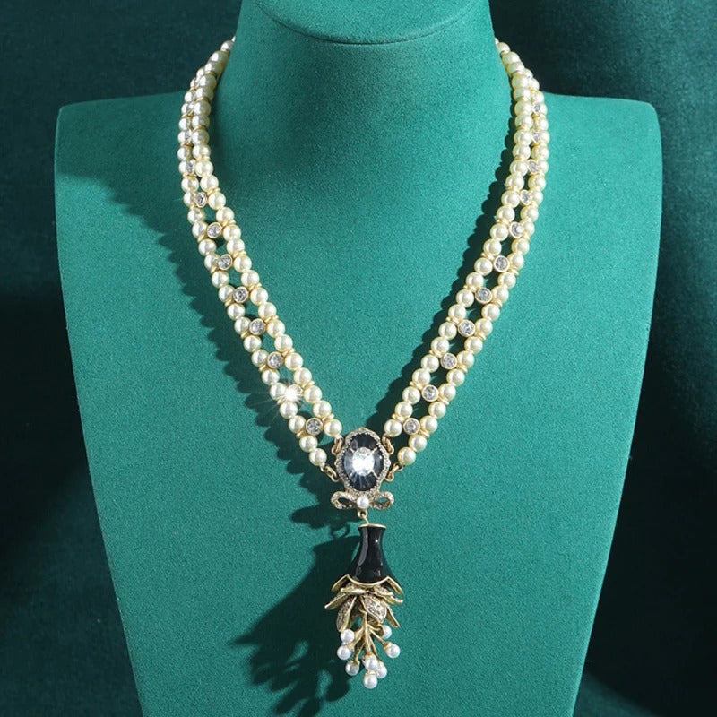 Fernanda™ Vintage Pearl Flower Black Crystal Necklace
