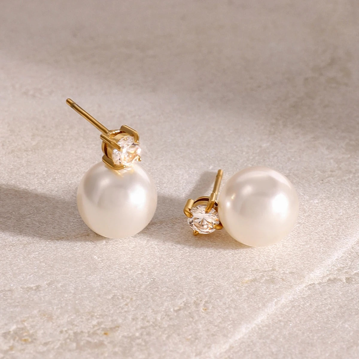 Noémie™ Round Pearl Diamond Stud Earrings