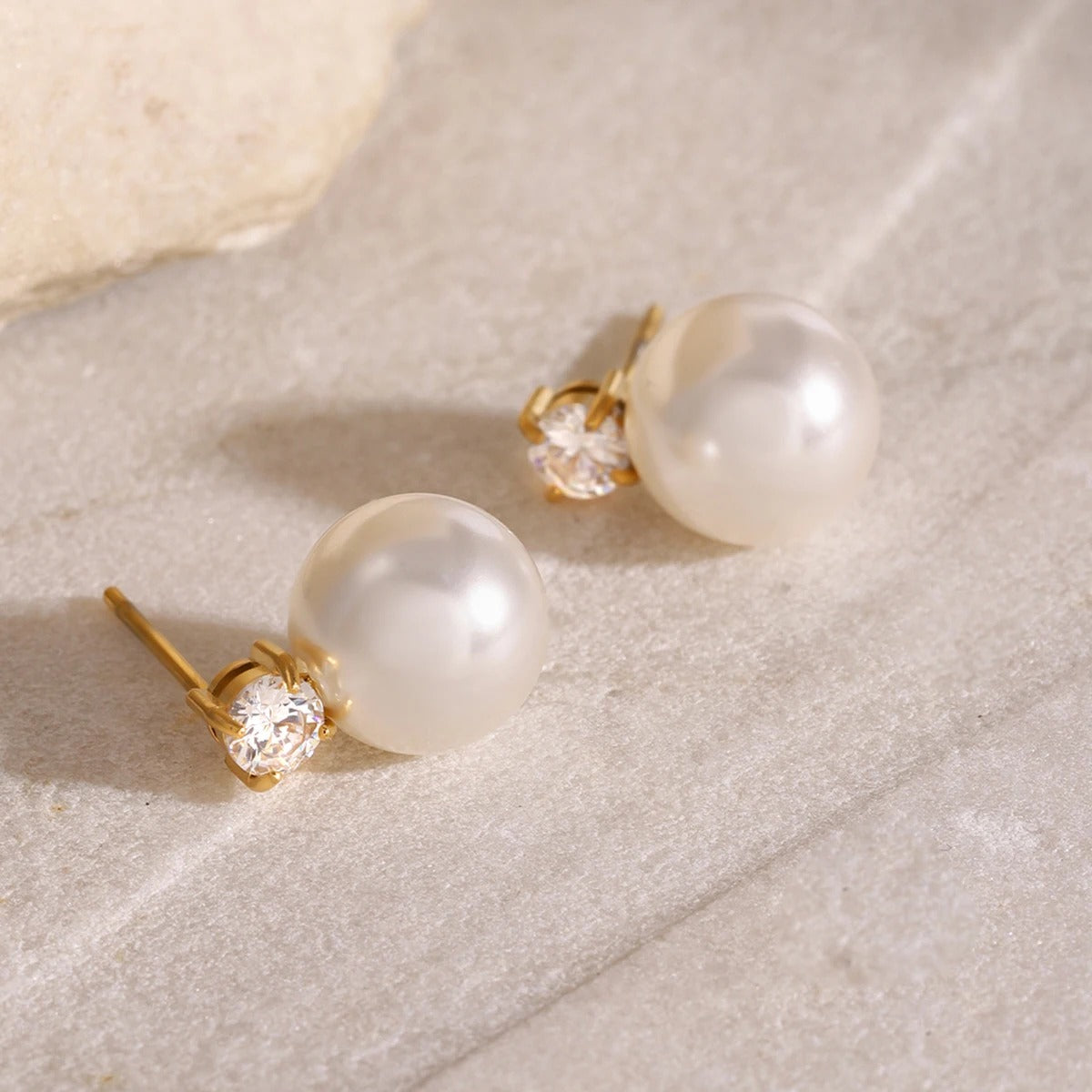 Noémie™ Round Pearl Diamond Stud Earrings