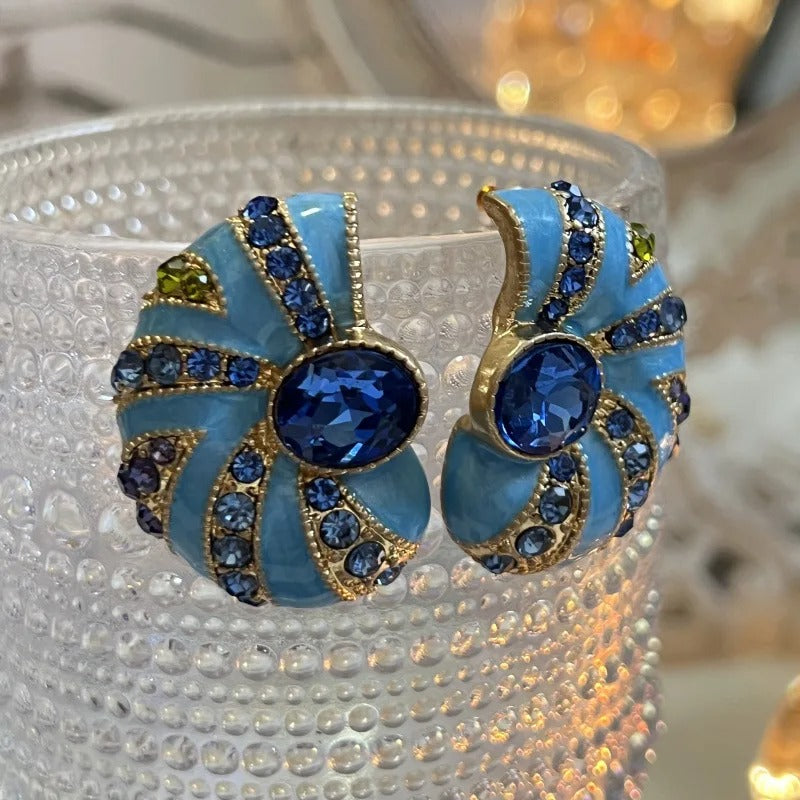 Curvella™ Retro Snail Stud Earrings