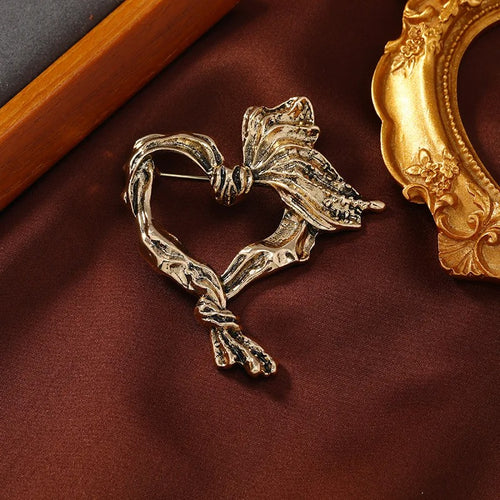 Miremont™ Vintage Baroque Heart Brooch