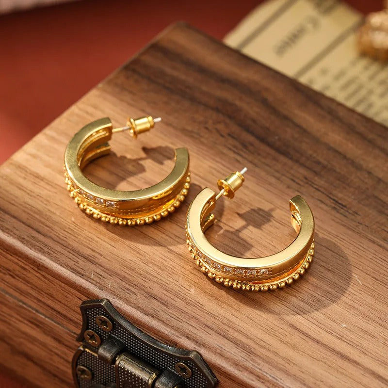 Minvera™ – Retro Minimalist Luxury Earrings