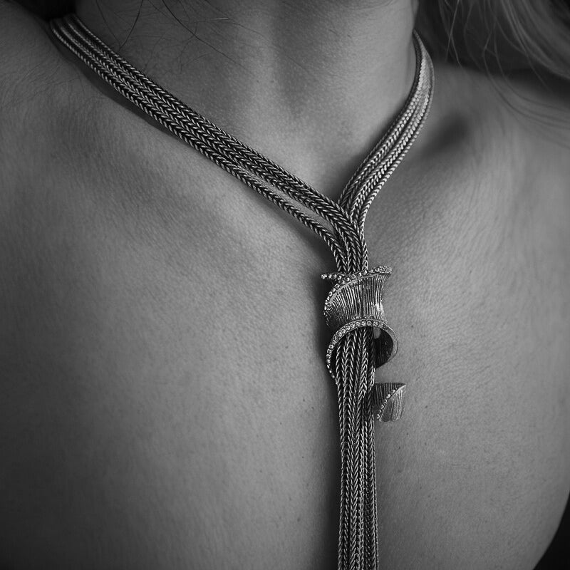 Orlinne™ Boho Baroque Pearl Pendant Necklace – Vintage-Inspired Gold Charm