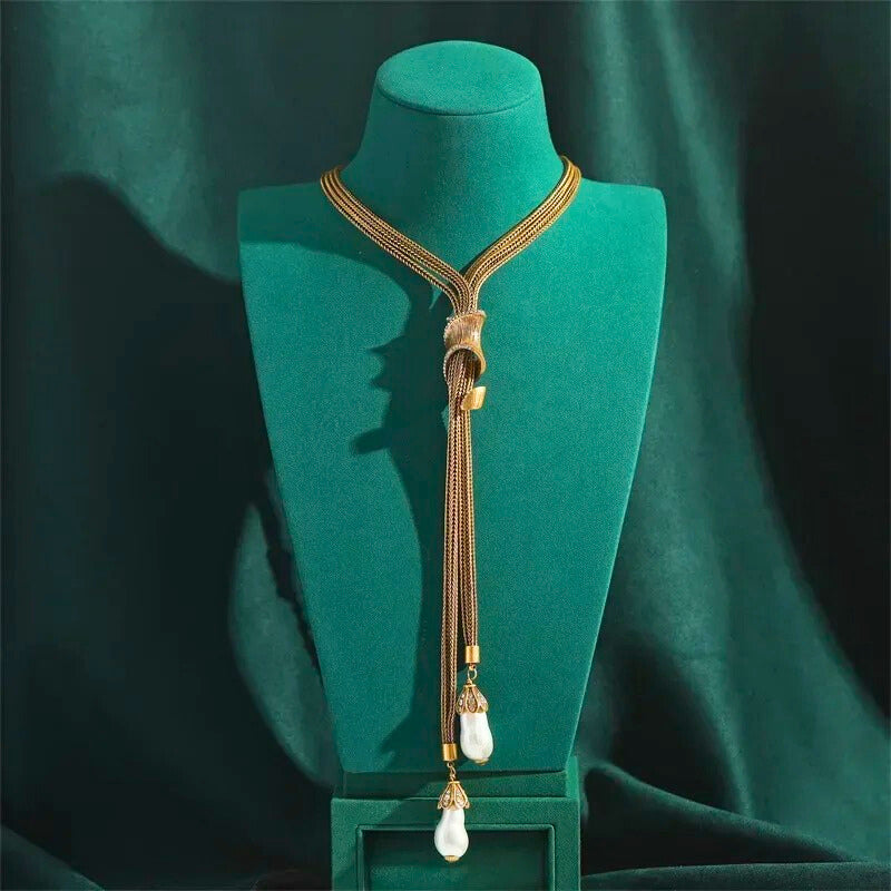 Orlinne™ Boho Baroque Pearl Pendant Necklace – Vintage-Inspired Gold Charm