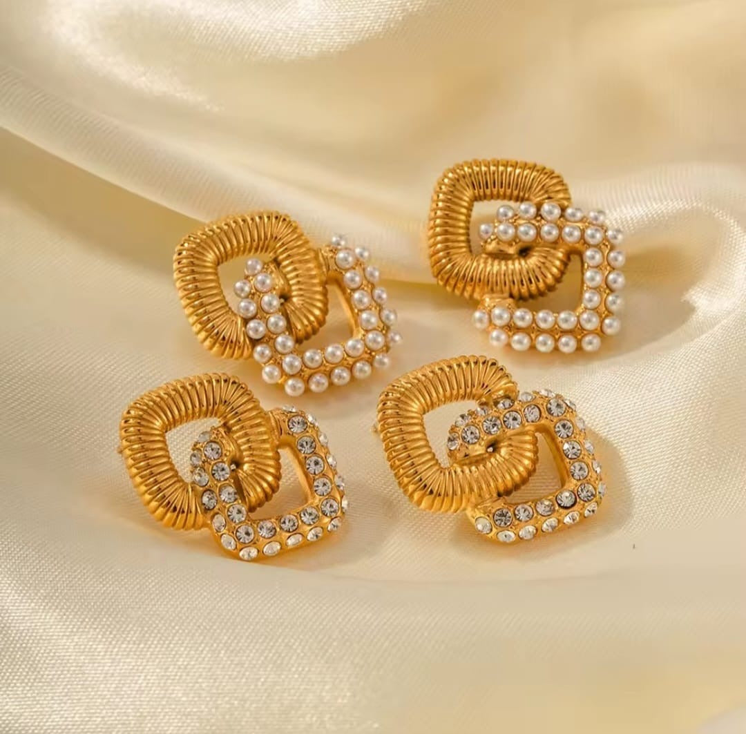 Hilaria™ Vintage Geometric Square Pearl Zircon Stud Earrings