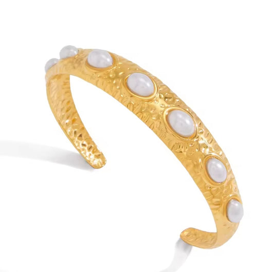 Katrina™ Elegant Pearl Cuff 18K Gold Open Bangle