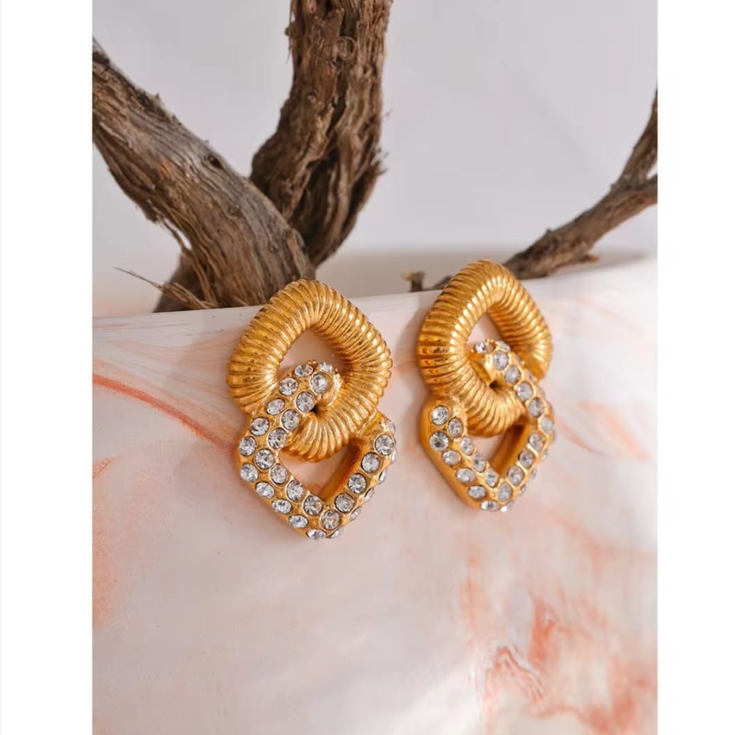Hilaria™ Vintage Geometric Square Pearl Zircon Stud Earrings