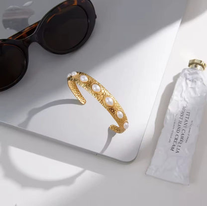 Katrina™ Elegant Pearl Cuff 18K Gold Open Bangle