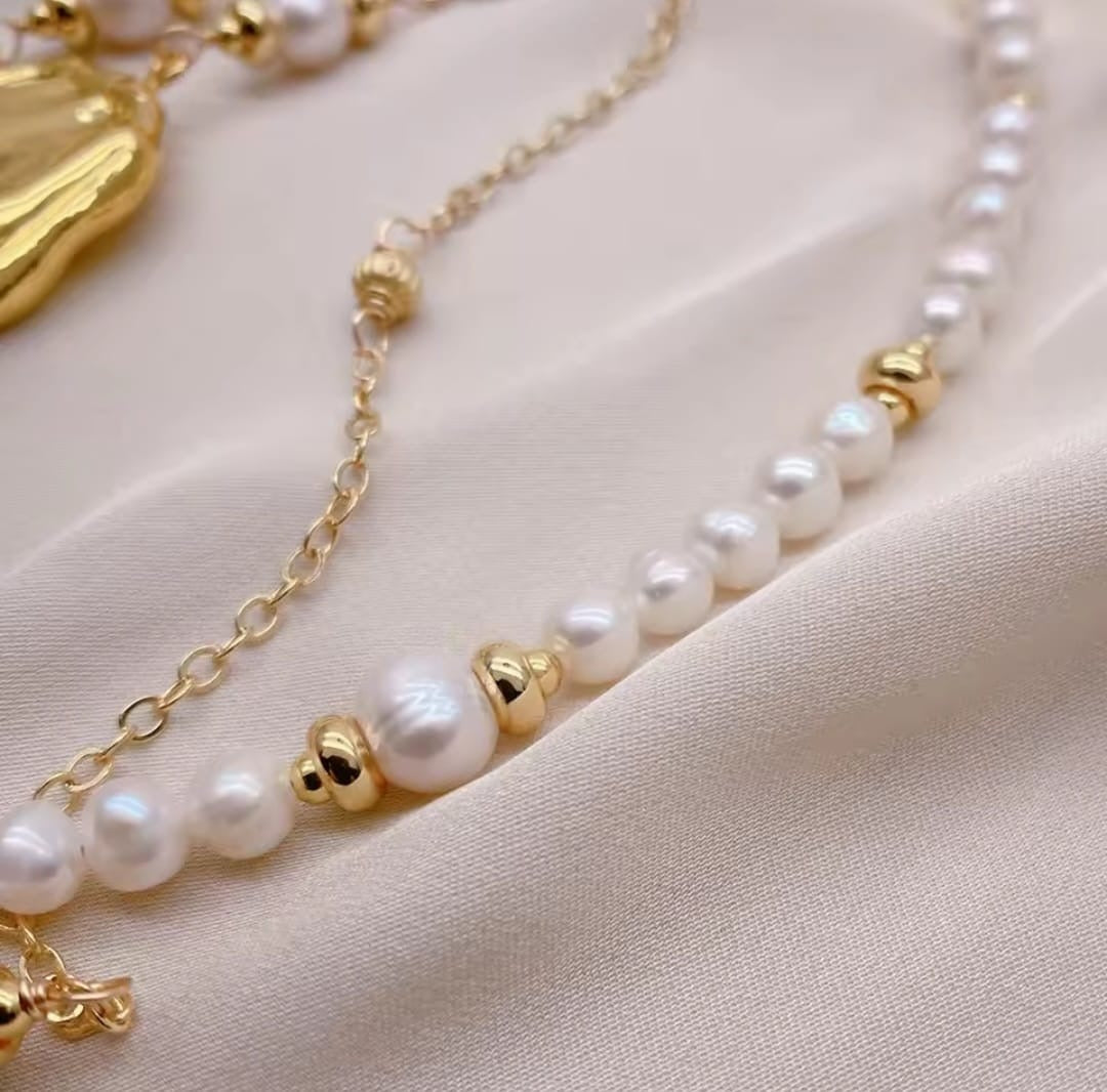 Atrattiva™ Minimalist Cultured White Pearl Jewelry Set