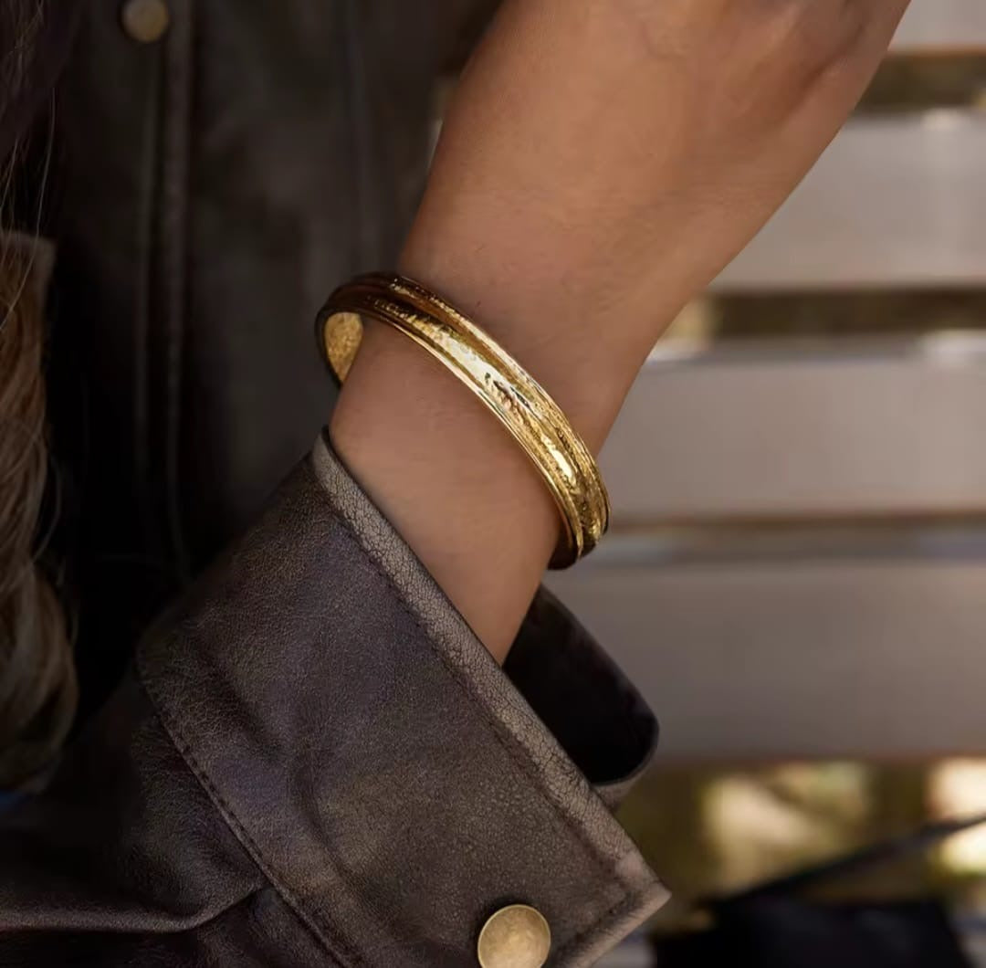 Circlisse™ Classic Wide 18K Gold Stainless Steel Bangle