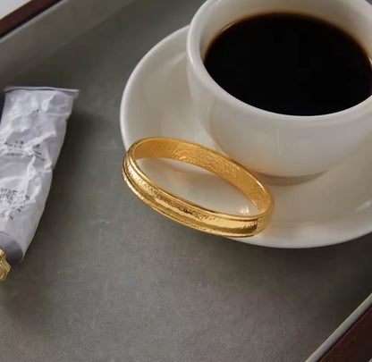 Circlisse™ Classic Wide 18K Gold Stainless Steel Bangle