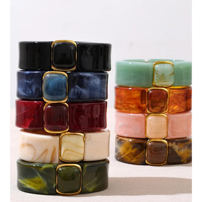 Abrivont™ Amber Acrylic Wide Bangle