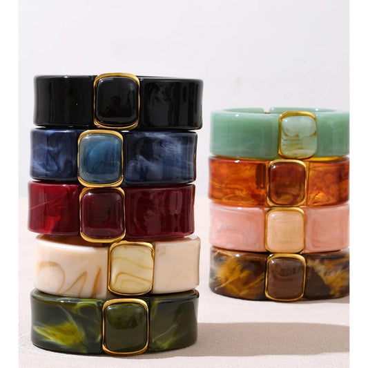 Abrivont™ Amber Acrylic Wide Bangle