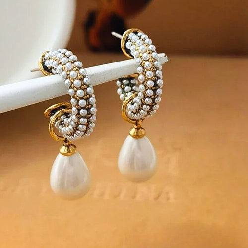 Avielle™ Elegant Teardrop Pearl Earrings