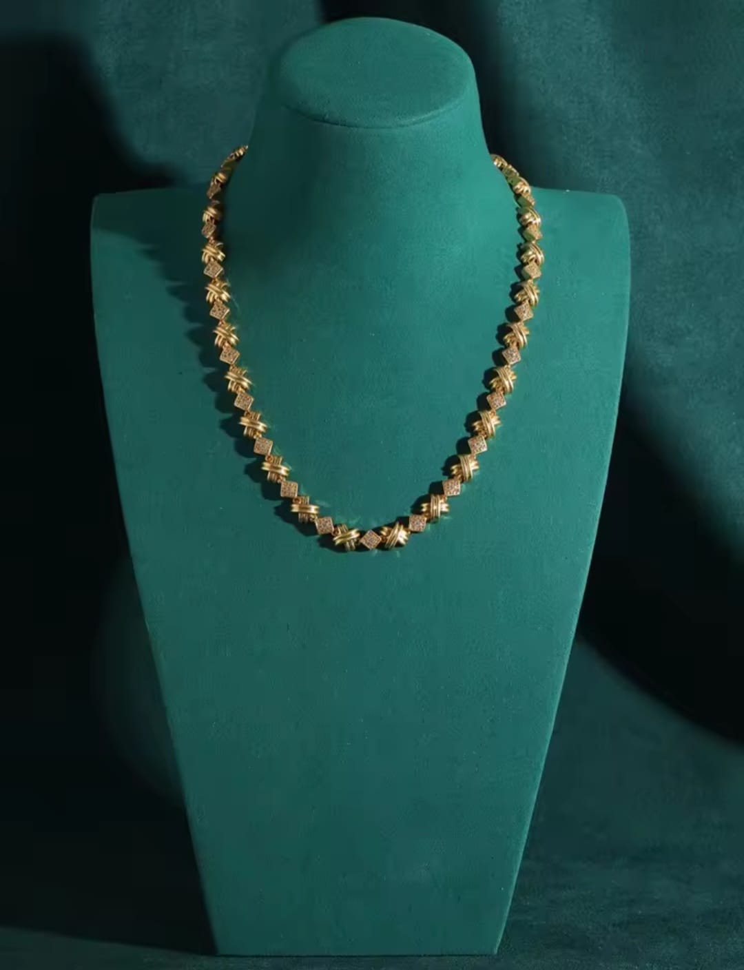 Ceciliana™ Vintage Floral Rhinestone Cross Necklace