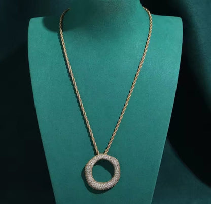 Eloria™ Vintage Zircon Circle Pendant Necklace