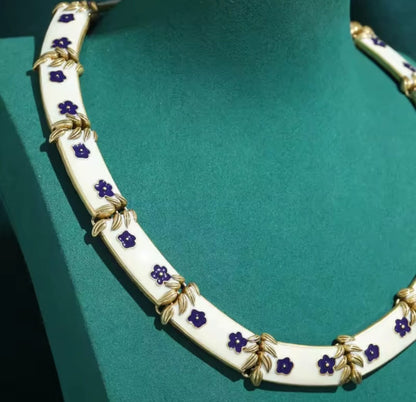 Nerissa™ Vintage White Floral Stone Collar Necklace