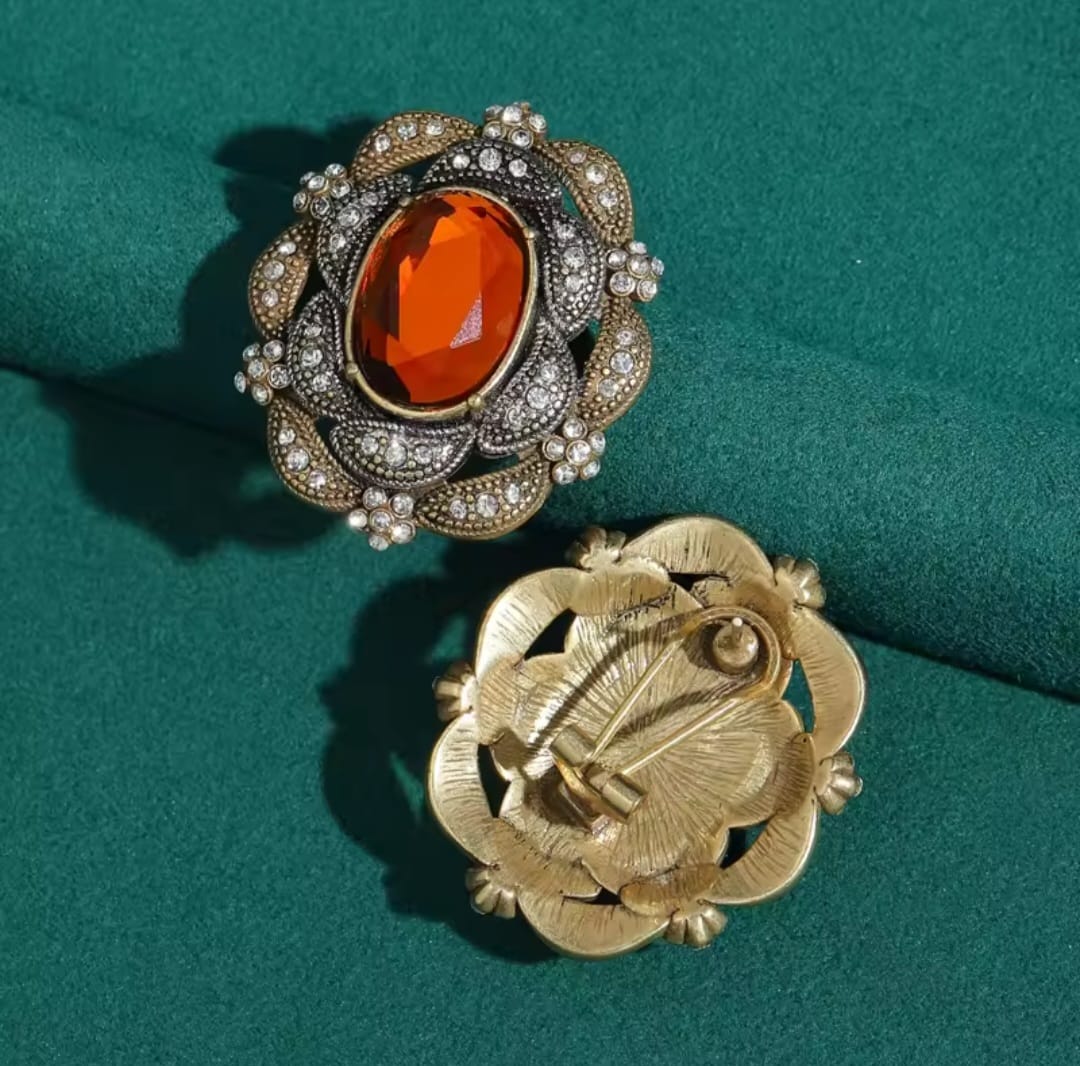 Rita™ Vintage Orange Glass Floral Stud Earrings