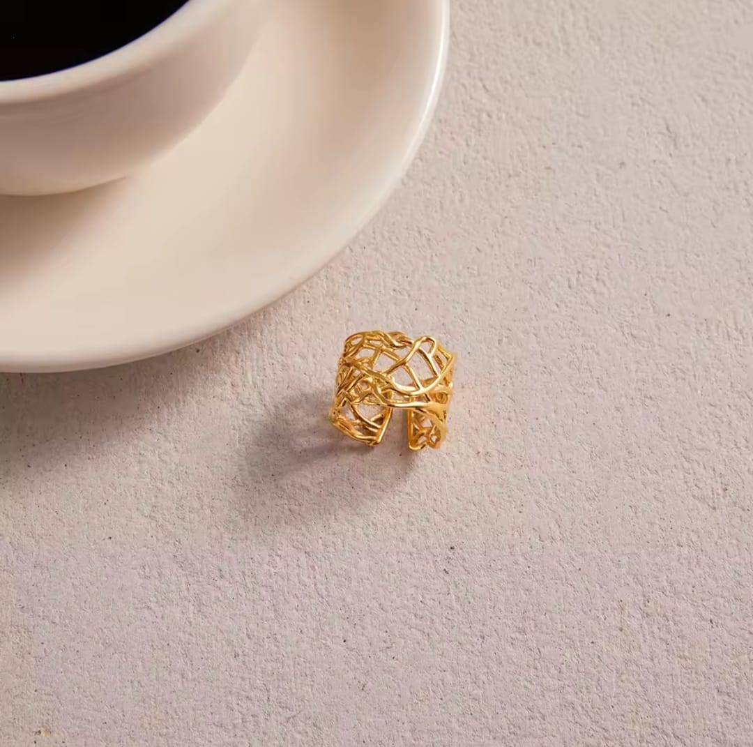 Heliora™ Vintage Hollow Geometric Open Ring