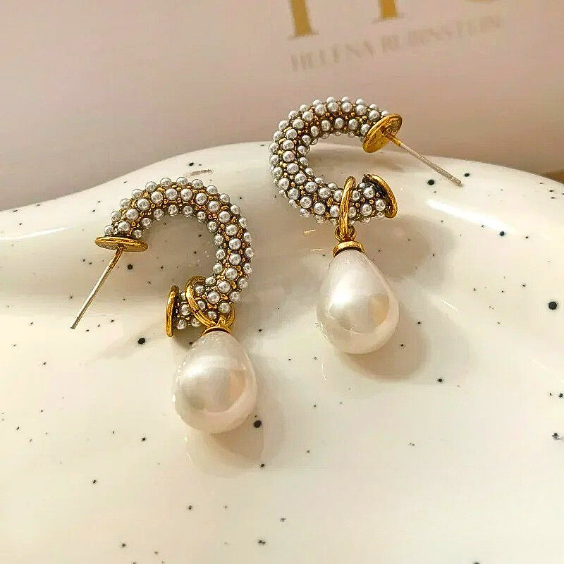 Avielle™ Elegant Teardrop Pearl Earrings