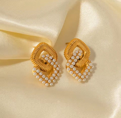 Hilaria™ Vintage Geometric Square Pearl Zircon Stud Earrings