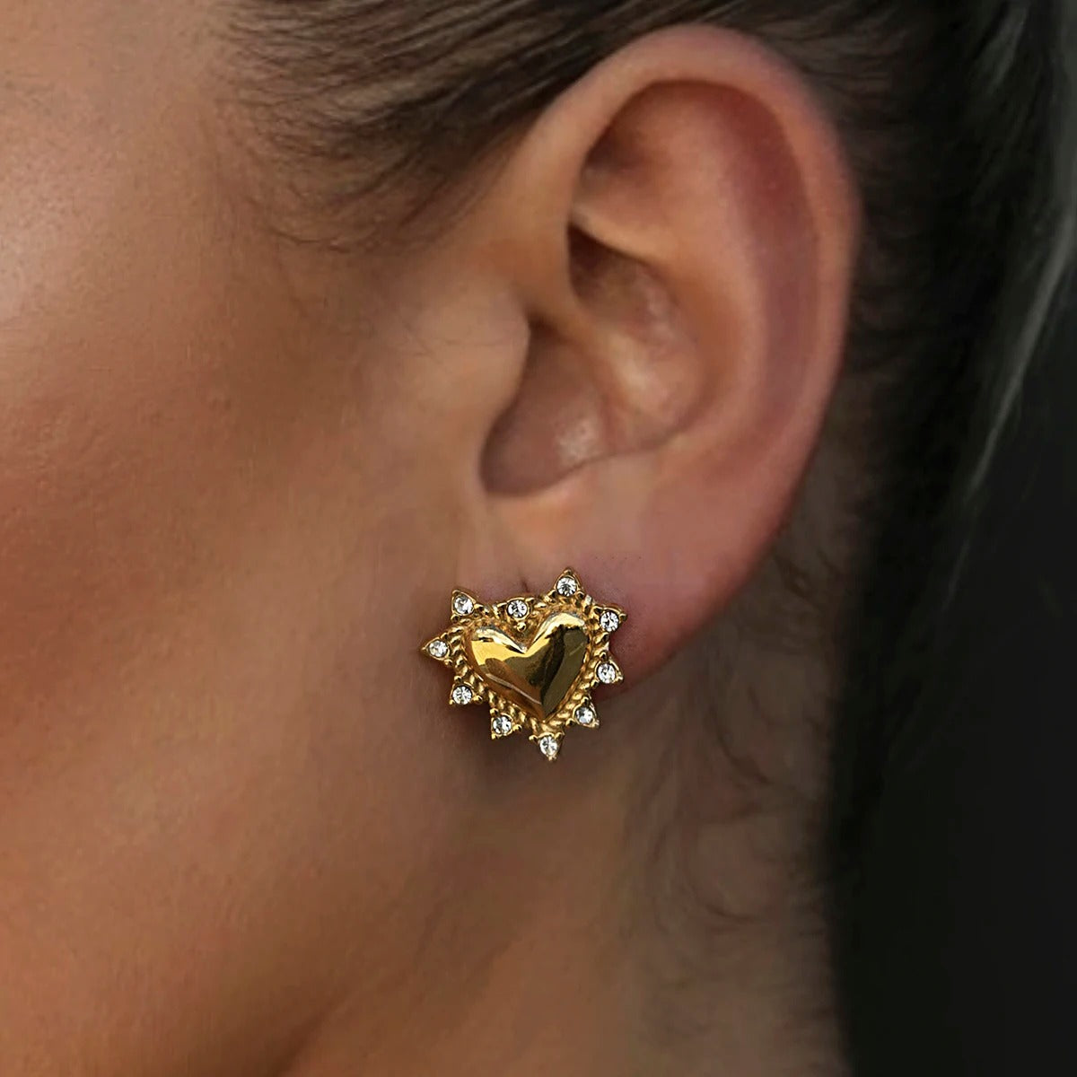 Favant™ Gold Heart Zirconia Stud Earrings