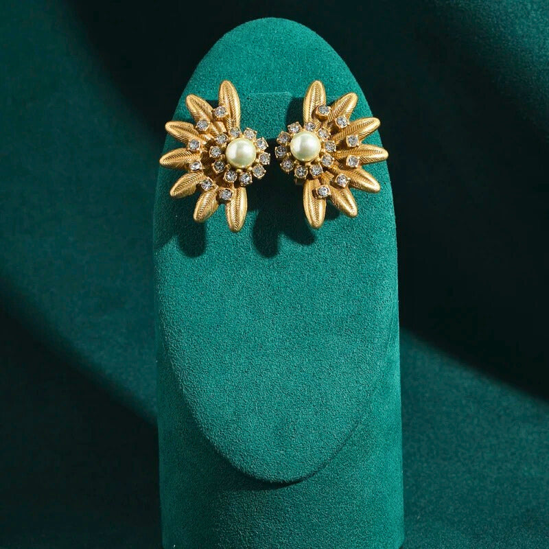 Belaisy™ Vintage Half-Daisy Pearl Stud Earrings
