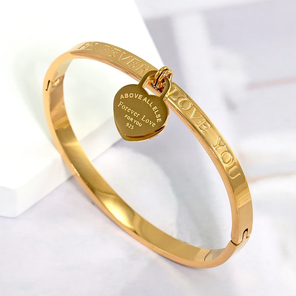 Taloura™ – Minimalist Roman Style Bracelet for Women
