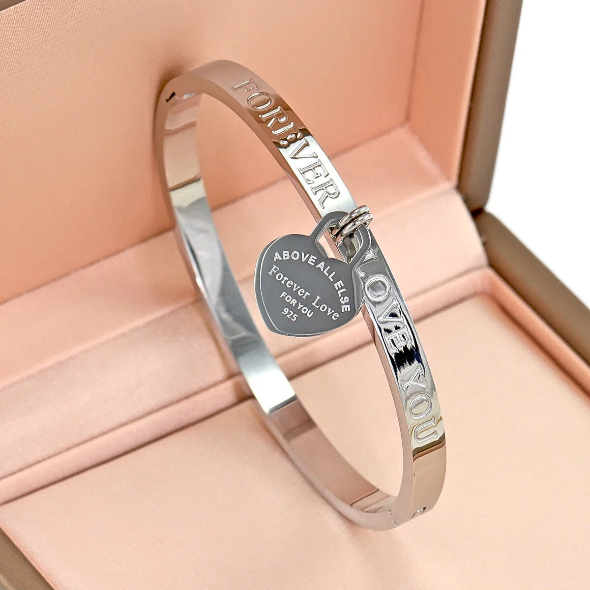 Taloura™ – Minimalist Roman Style Bracelet for Women