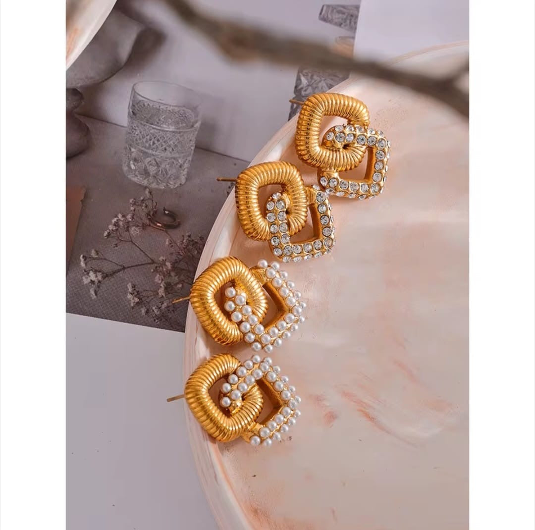 Hilaria™ Vintage Geometric Square Pearl Zircon Stud Earrings