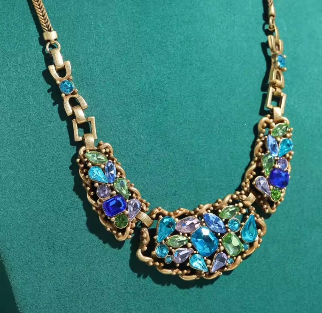 Vilenia™ Vintage Blue Crystal Teardrop Floral Choker Necklace