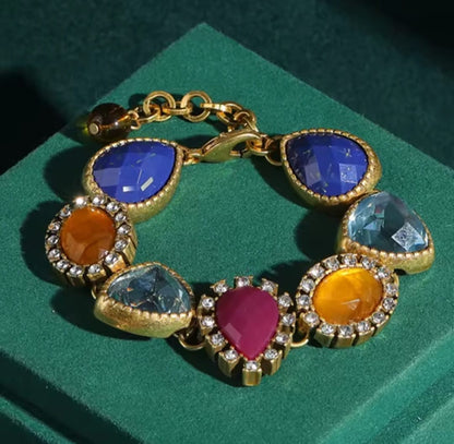 Aoelle™ Vintage Crystal Teardrop Charm Bracelet