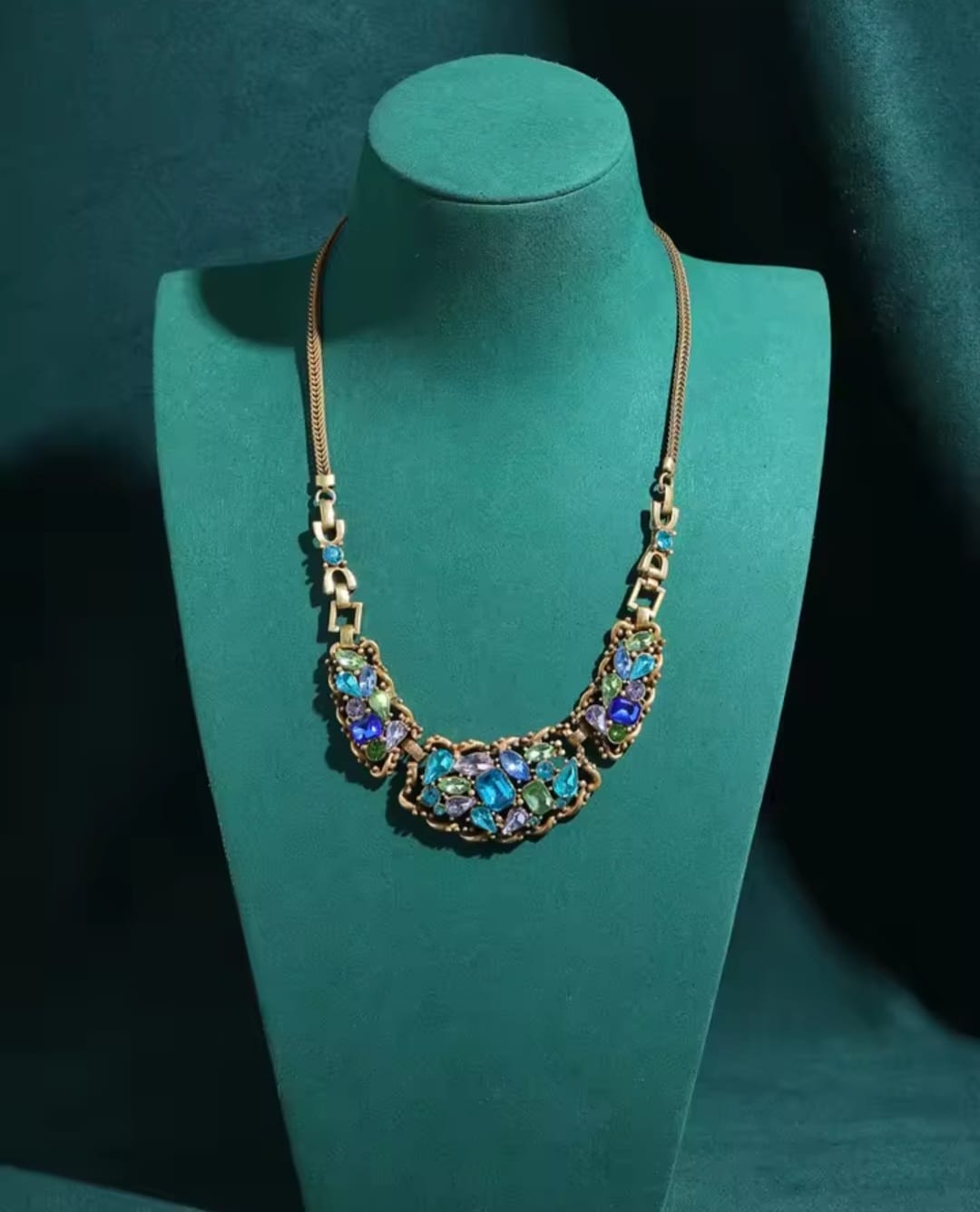 Vilenia™ Vintage Blue Crystal Teardrop Floral Choker Necklace