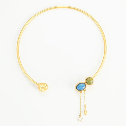 Dunarelle™ Celestial Moon & Star Choker Necklace – Vintage Gold Designer Charm for Women