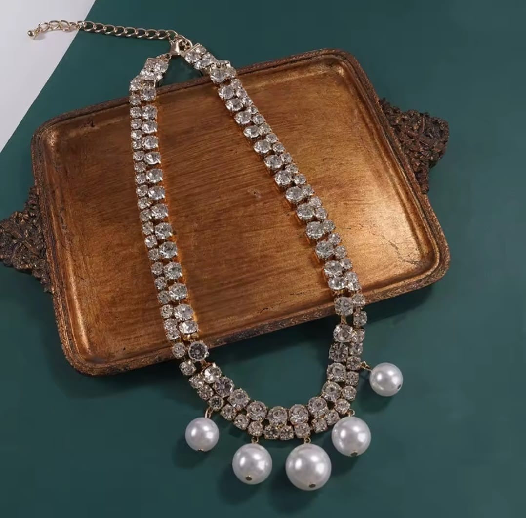 Nicolete™ Gold Leaf Pearl Organic Statement Necklace