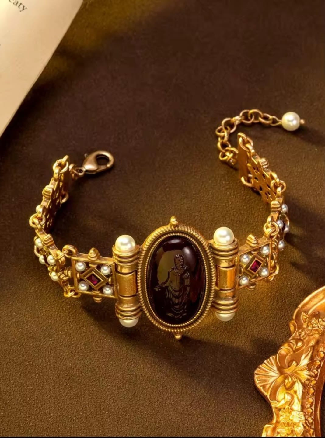 Eyloria™ Baroque Pearl & Gemstone Gold-Plated Vintage Bracelet