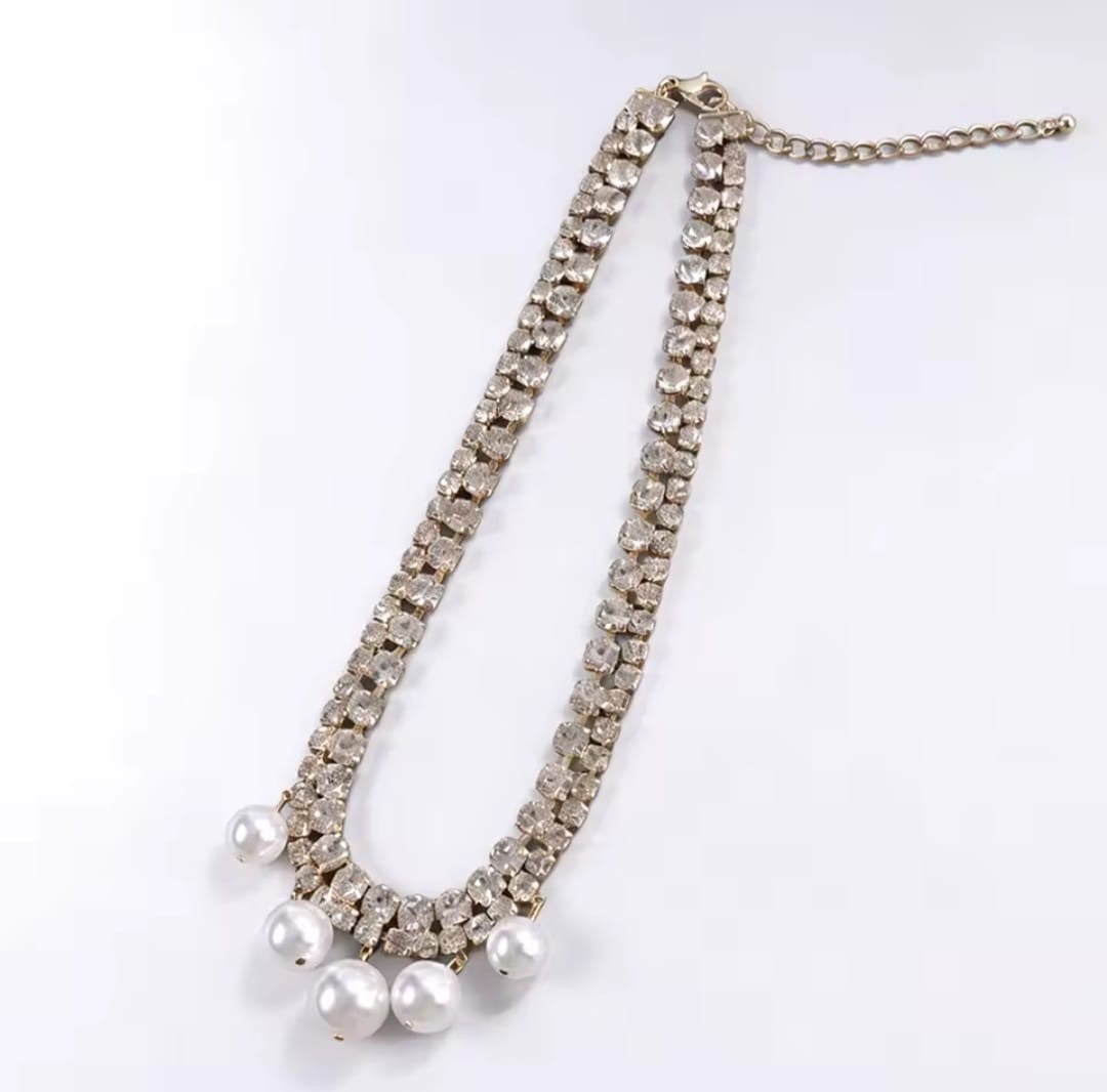 Nicolete™ Gold Leaf Pearl Organic Statement Necklace