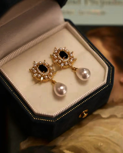 Luxoria™ Vintage Black Gemstone Pearl Teardrop Earrings
