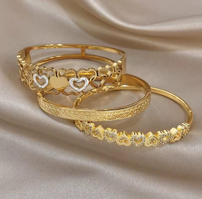 Maya™ Romantic Heart Scroll Hollow Bracelet