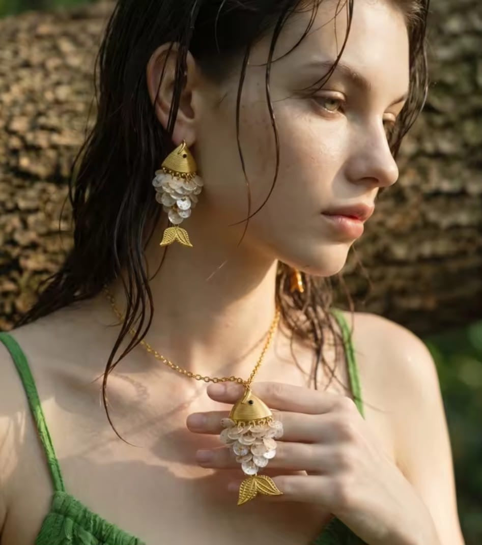 Fiorina™ Ocean Resin Fish Jewelry Set – Handmade Gold Stainless Steel Necklace & Earrings