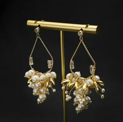 Euforia™ Vintage Natural Pearl Luxury Drop Earrings