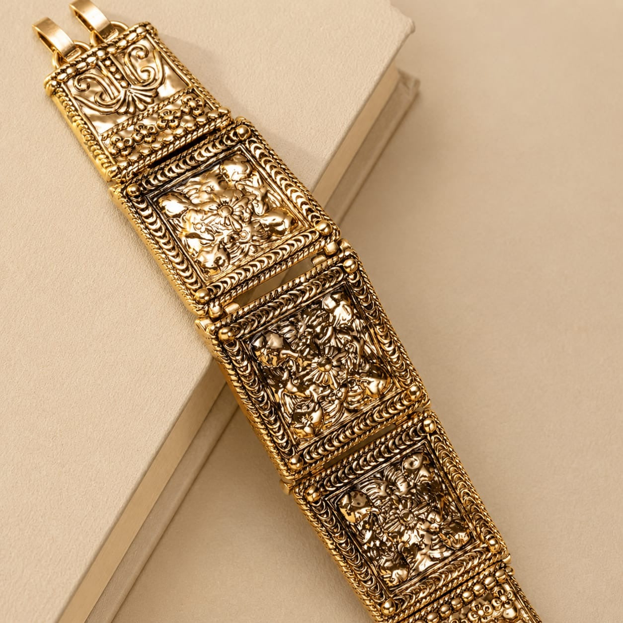 Bellatrix™ Vintage Industrial Relief Statement Bracelet – Literary Retro Designer Jewelry