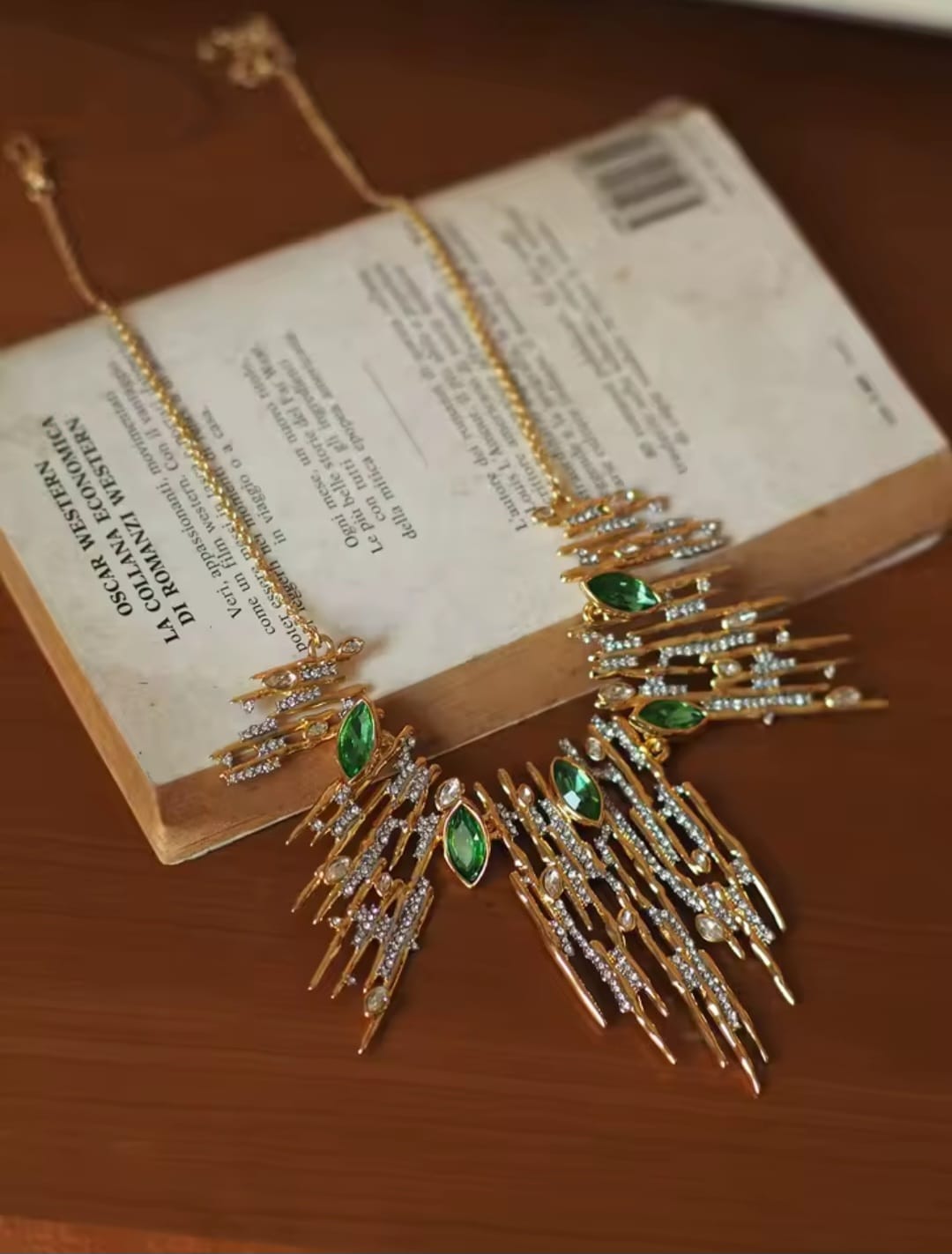 Corsia™ Ghost Design Statement Necklace