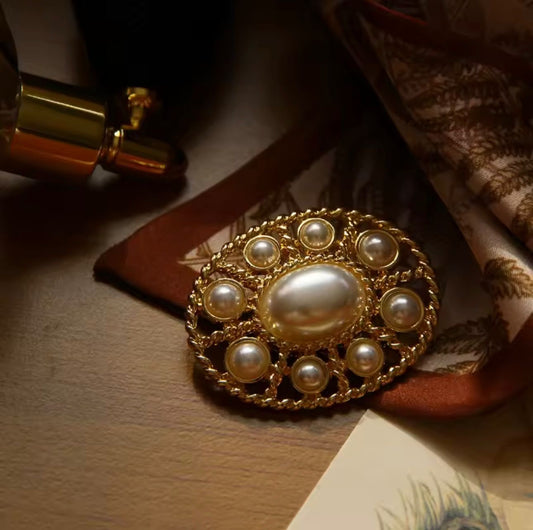 Gavrent™ Edwardian Oval Pearl Brooch